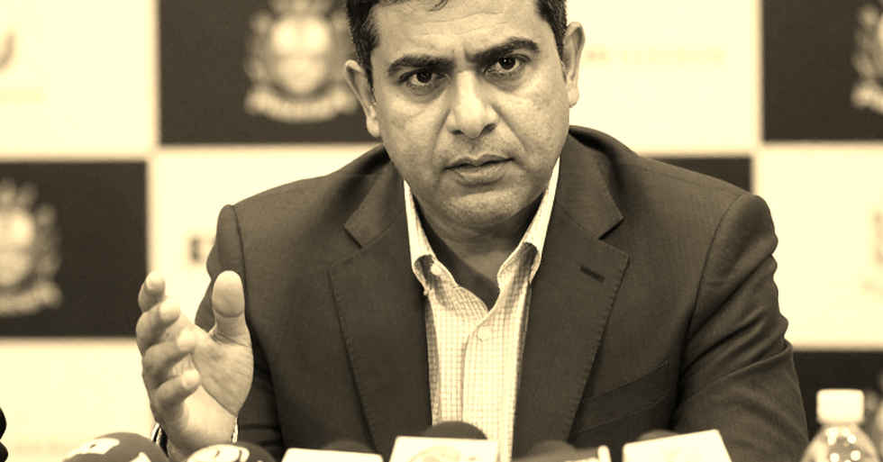 19/4 से 15.4 ओवर तक: रायपुर में निकी प्रसाद का डेब्यू और भारत के शीर्ष क्रम का अनसुना हिसाब 19/4 से 15.4 ओवर तक: रायपुर में निकी प्रसाद का डेब्यू और भारत के शीर्ष क्रम का अनसुना हिसाब