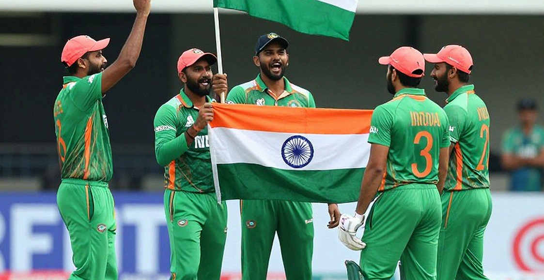 पाकिस्तान का टेस्ट रीसेट: घरेलू रन पर दांव, पर विकेटकीपर और पेस अटैक का सवाल अनसुलझा पाकिस्तान का टेस्ट रीसेट: घरेलू रन पर दांव, पर विकेटकीपर और पेस अटैक का सवाल अनसुलझा